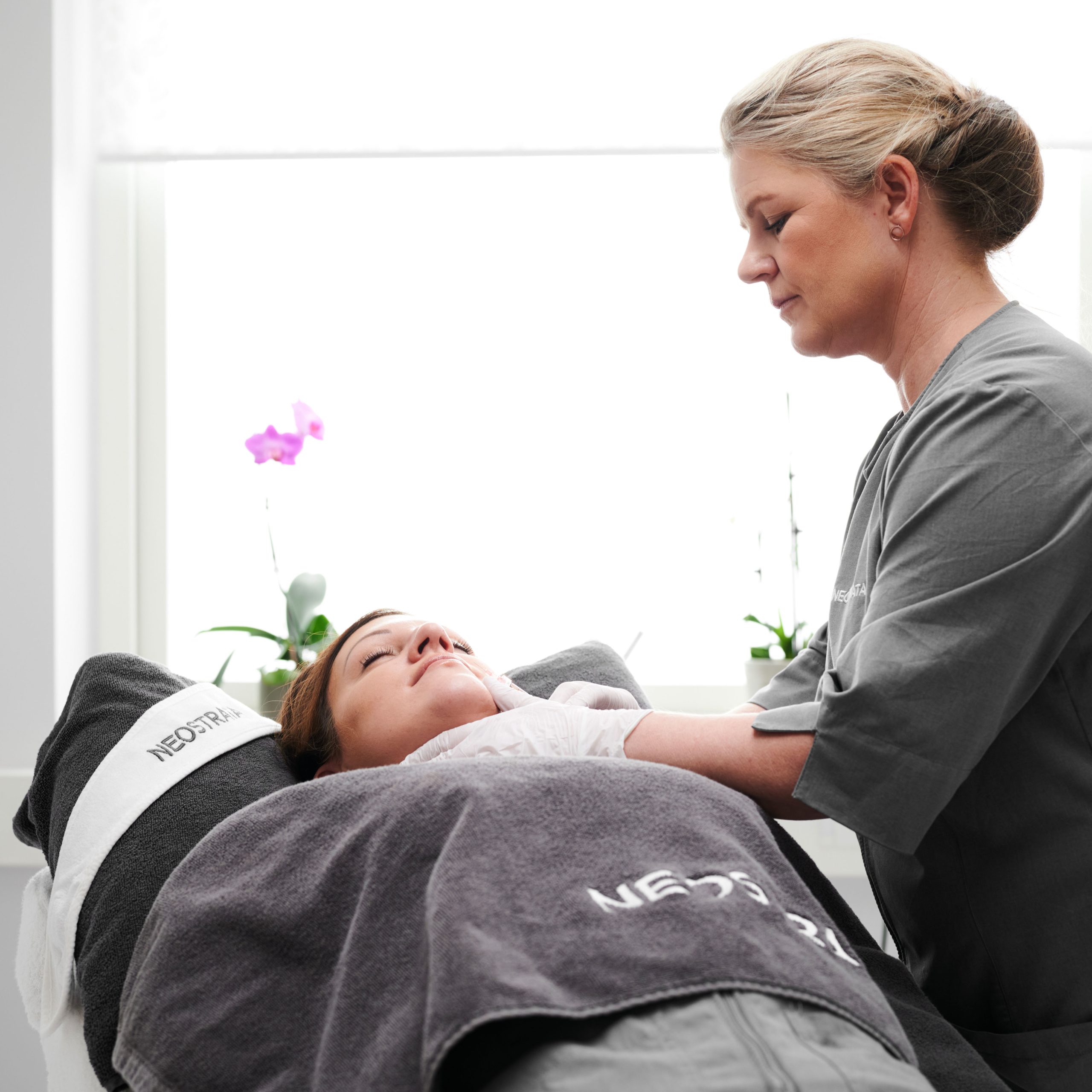 Injektionsbehandling fillers botox profhilo 5